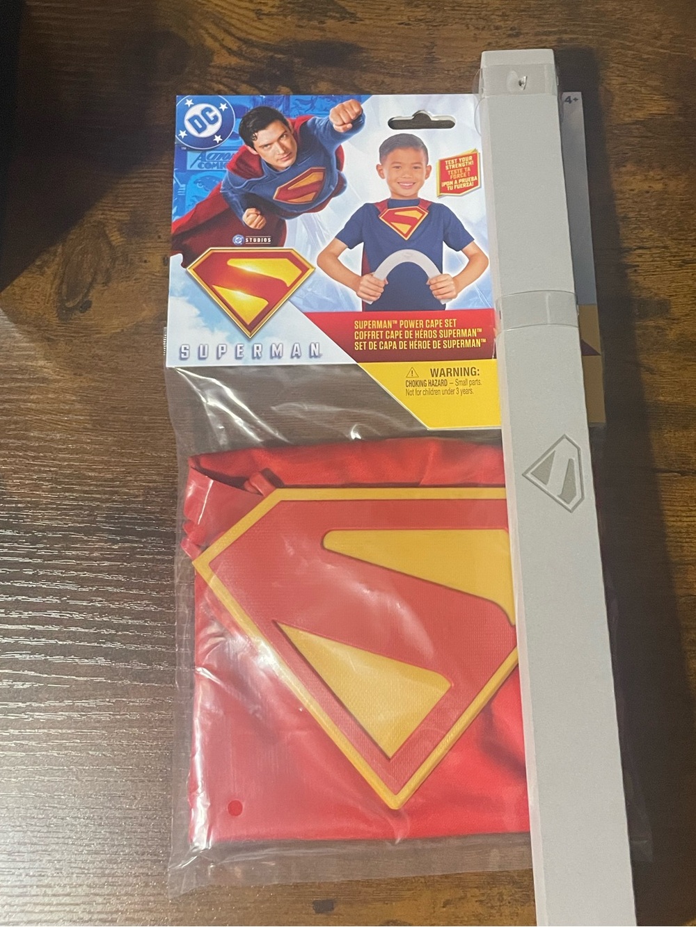 DC Kids Superman‎ Cape with Yellow Shield